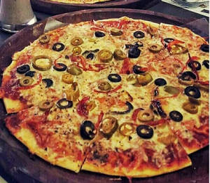 Flames Pizza (11 Inch)