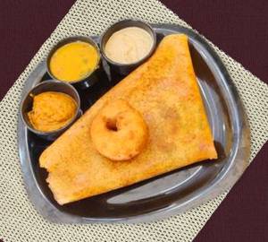 Masala dosa with vada