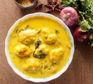 Kadhi pakoda
