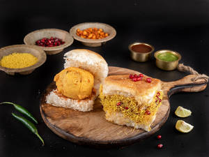 Mr Vada Pav & Mrs Dabeli