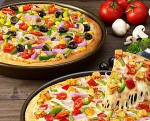 Veg Overloaded Pizza 