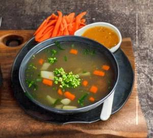 Veg clear soup