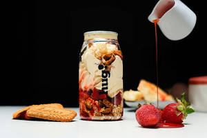 Berry Biscoff Tiramisu 350ml