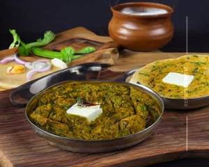 Sarso Ka Saag Makke Di Roti