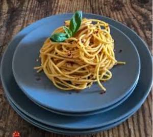 Aglio E Olio Spaghetti Non Veg
