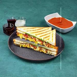 Omelette Paneer Sandwich [Cheese]
