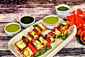 Paneer Lehsuni Tikka