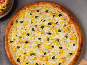 Corn N Onion Pizza