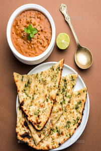 Dal Makhani With Choice Of Roti
