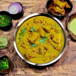 Sub- shahi korma