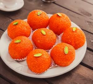 Motichur laddu                                                    
