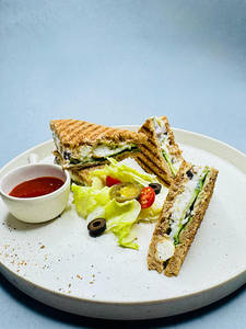 Grilled Paneer Sandwich