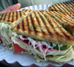Veg Cheese Grilled Sandwich 3 Layers