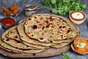 Tawa Aloo Pyaaz Paratha