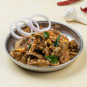 Chicken Liver & Gizzard Onion Fry