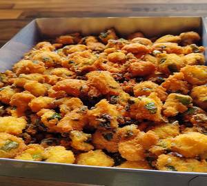 Moong Dal Ke Pakode (440/- Kg)