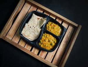 Roti with Green peas masala