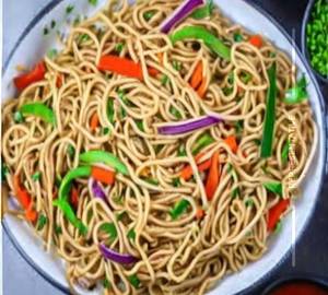 Veg hakka noodles