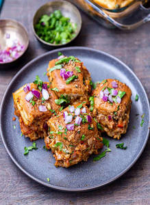 Masala Pav (2 Pcs)
