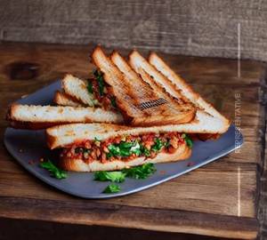 Chilli Garlic Sandwich