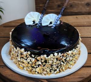 Choco Nuts Cake