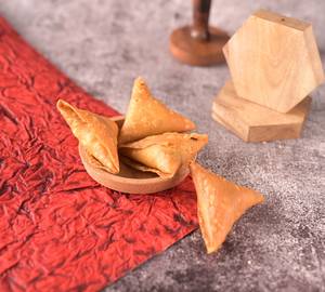 Onion Samosa 5pcs