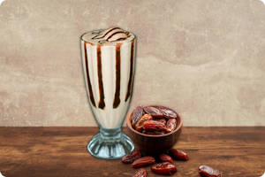 Date And Chocolate Milkshake