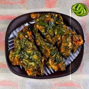 Slice chicken green chilli