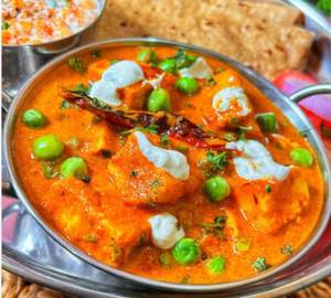 Matar Paneer 250Ml Aalu Faratha 3P
