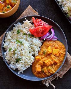Paneer do pyaza and rice combo