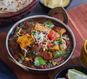 Kadhai paneer and roti combo