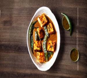 Paneer black pepper sauce