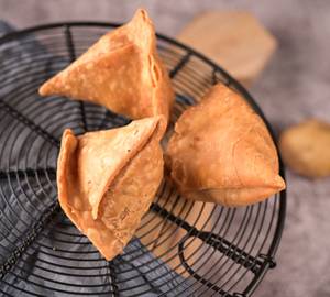 Big Samosa(Aloo)(1Pc)