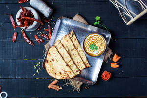 Dal Makhani With Lachha Paratha [Jain]