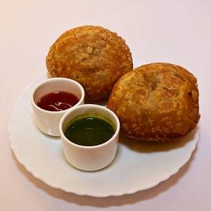 Pyaz Kachori