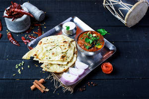 Kadai Chaap With Butter Naan