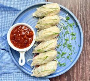 Paneer Momos [Steamed] [6 Pieces]