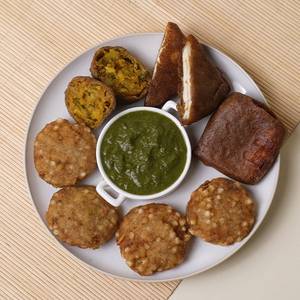 Navratri Snack Platter 'No Onion No Garlic'