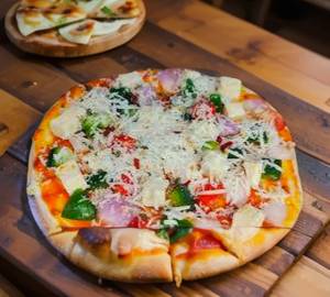 Paneer special pizza medium