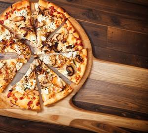 Mushroom Onion Pizza