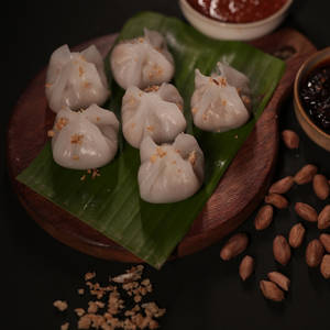 Chicken Burnt Garlic Dimsums [6 Pcs]