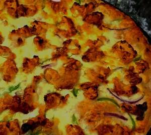 Chicken Cheese Burst Pizza