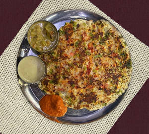 Tomato onion uttappam