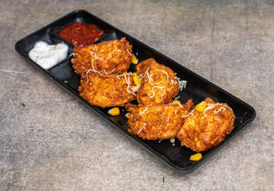 Kurkure momos {8pcs}