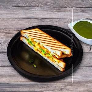 Aloo matar cheese sandwich grilled