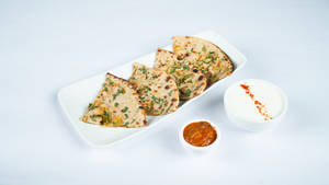 Aloo Paratha [1] With Curd