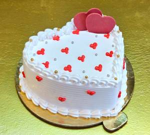Vanilla Heart Cake