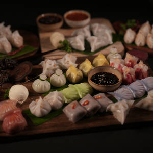 Assorted Dimsums Sampler (Non-Veg) [6 Pcs]