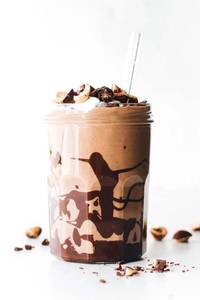 Hazelnut milkshakes
