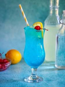 Blue Curacao Mocktail[serves 1]